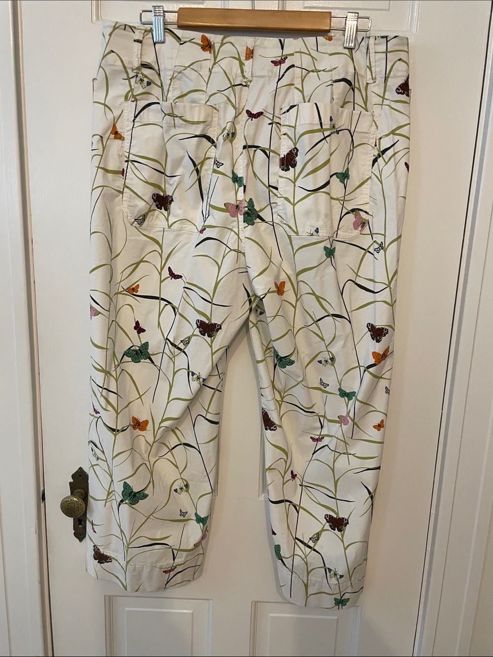 Maeve Anthropologie Colette Cream Wide-Leg Butterfly Print Cropped Pants 16W - Picture 3 of 6